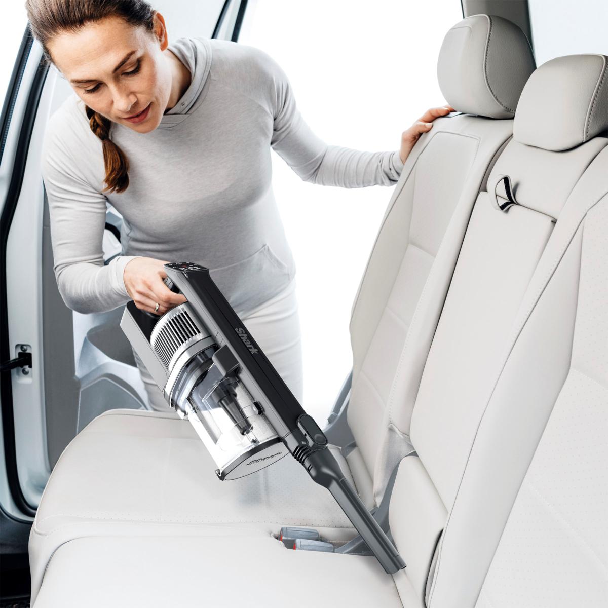 Shark Cordless Pro IQ Stick Vacuum w/PowerFins Self-Cleaning