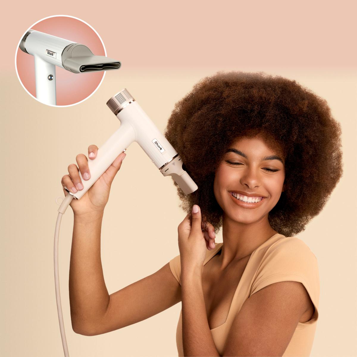 Shark Speed Style ヘアドライヤー Amazon.com: Shark Hair Dryer | SpeedStyle | No Heat Damage