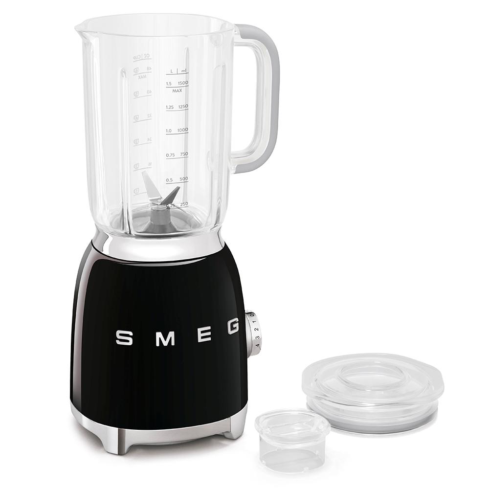 Blend-and-go with Smeg's personal blender - Appliance Retailer