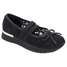 "As Is" Kenneth Cole Reaction Cameron Lace Mary Jane