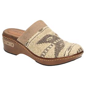 Born® Bandy Blanket Clog