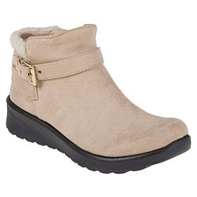 Bzees Gateway Cozy Bootie