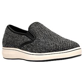 Clarks Cloudsteppers BreezeSky Zoe Slip-On Sneaker