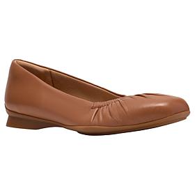 Clarks Collection Jazmynn Lo Leather Ballet Flat