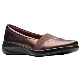 Clarks Collection Kaetlyn Rhea Slip-On Shoe