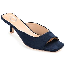 Journee Collection Larna Pump