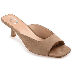 Journee Collection Womens Larna Wide Width Pump