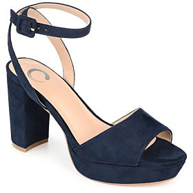 Journee Collection Women's Wide Width Nairri Pump