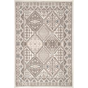 nuLOOM Becca 4' x 6' Traditional Tiled Area Rug 