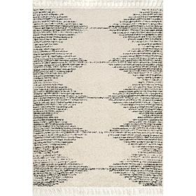 nuLOOM Bria Moroccan Shag Tasseled 3' x 5' Area Rug 