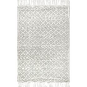 nuLOOM Hand Woven Tabatha Tassel Area Rug 4' x 6' Cream