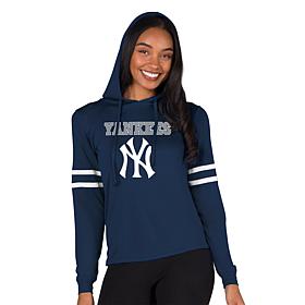 Officially Licensed MLB Concepts Sport Yankees Ladies' Hood Top  
